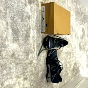 Brand new nWT cycle shoes